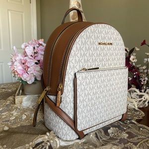 🤎 Michael Kors backpack 🤎
